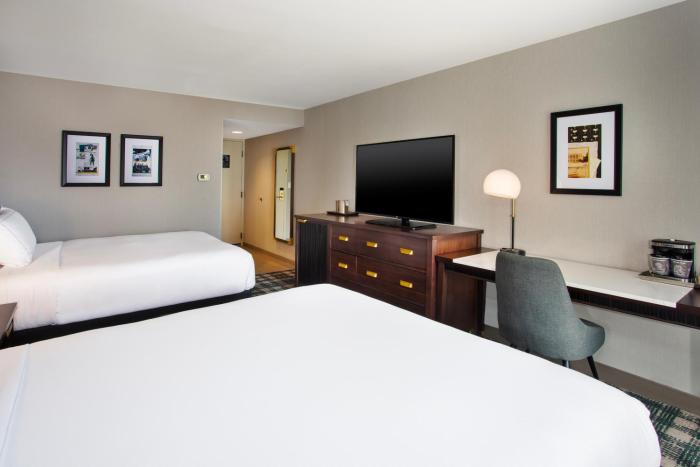 doubletree by hilton lansing