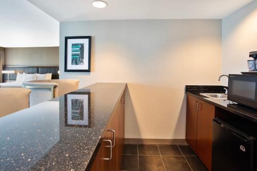 doubletree by hilton lansing