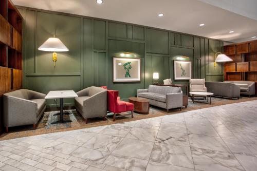 doubletree by hilton lansing