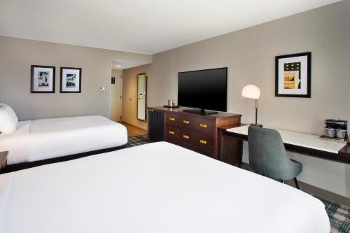 doubletree by hilton lansing