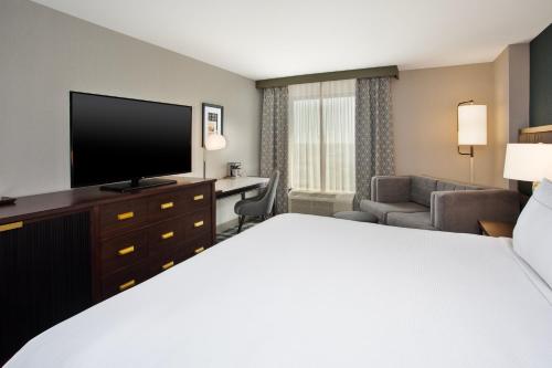 doubletree by hilton lansing