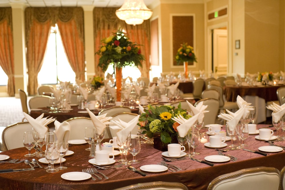 doubletree by hilton poughkeepsie