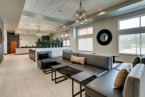 drury plaza hotel savannah pooler