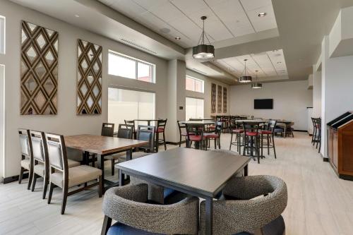 drury plaza hotel savannah pooler