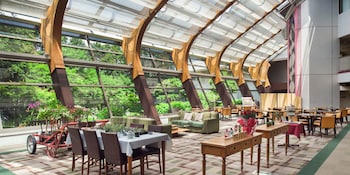 izukogen wanwan paradise hotel and cottage