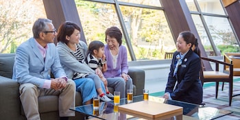 izukogen wanwan paradise hotel and cottage