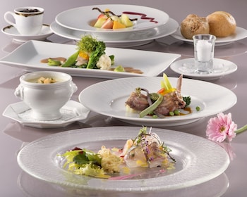 izukogen wanwan paradise hotel and cottage