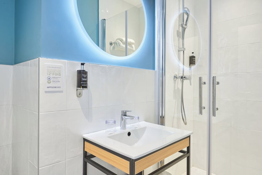 hotel bordeaux clemenceau by happyculture