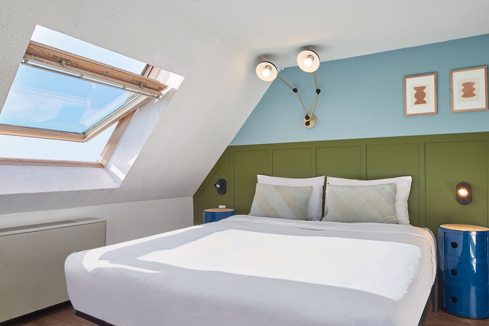 hotel bordeaux clemenceau by happyculture