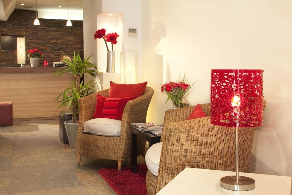 hotel bordeaux clemenceau by happyculture