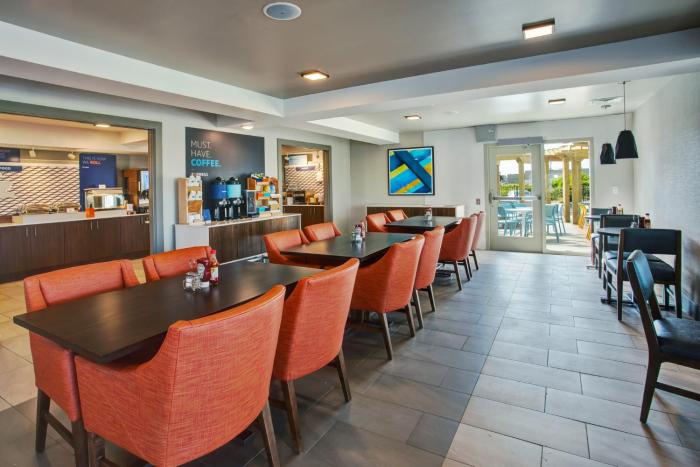 holiday inn express kitty hawk outer banks an ihg hotel