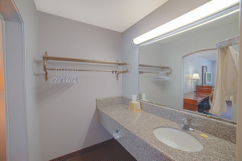 masters inn selma smithfield i 95 by oyo