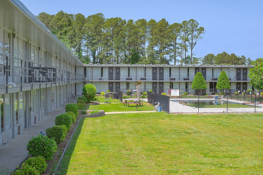 masters inn selma smithfield i 95 by oyo