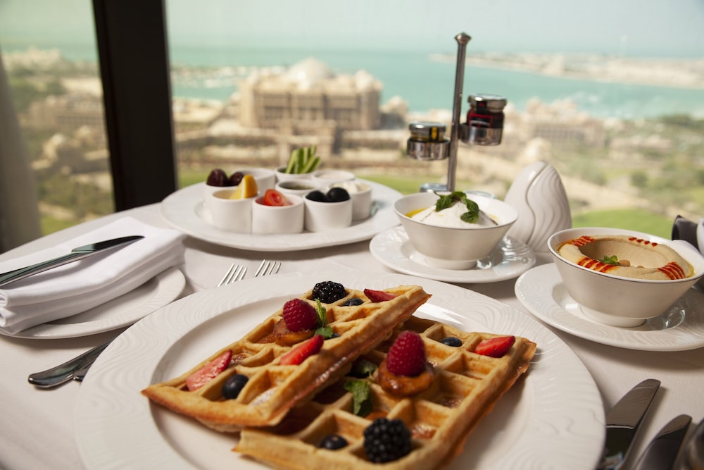 bab al qasr residence