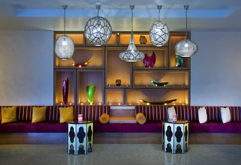 bab al qasr residence