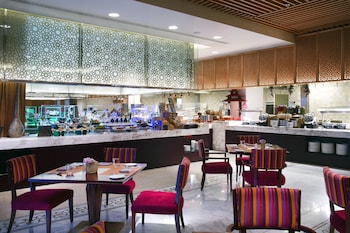 Bab Al Qasr Residence,Al Bateen>>Abu Dhabi,5 star