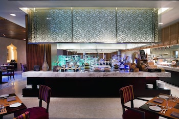 Bab Al Qasr Residence,Al Bateen>>Abu Dhabi,5 star