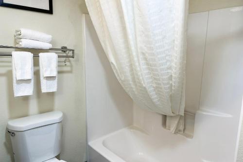 oyo hotel rome west ga