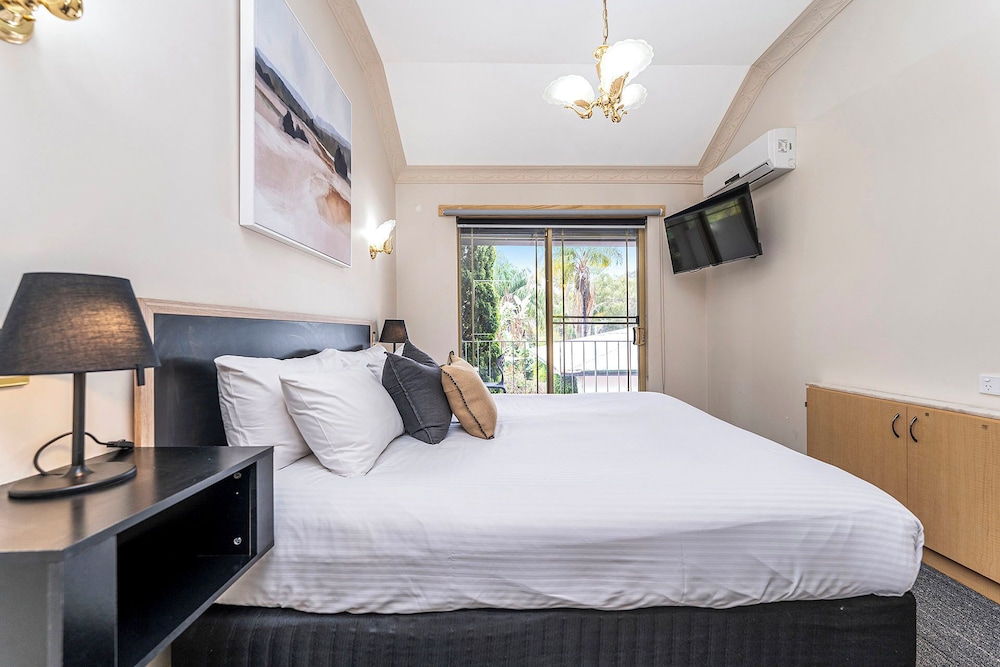 the swan valley hotel