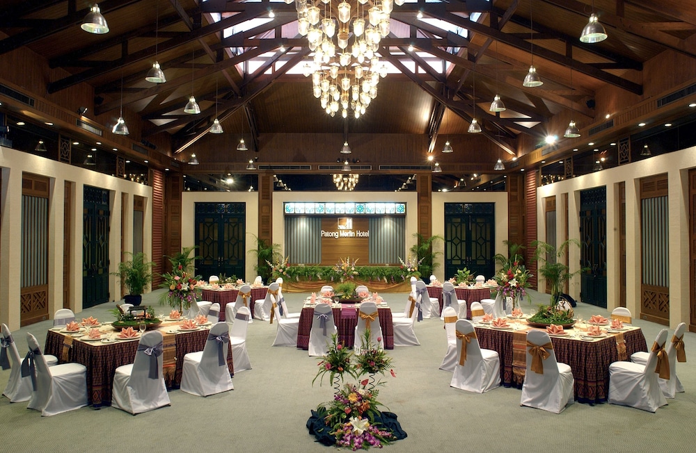 courtyard by marriott phuket patong beach resort