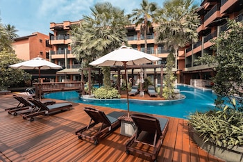 courtyard by marriott phuket patong beach resort