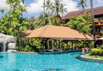 courtyard by marriott phuket patong beach resort