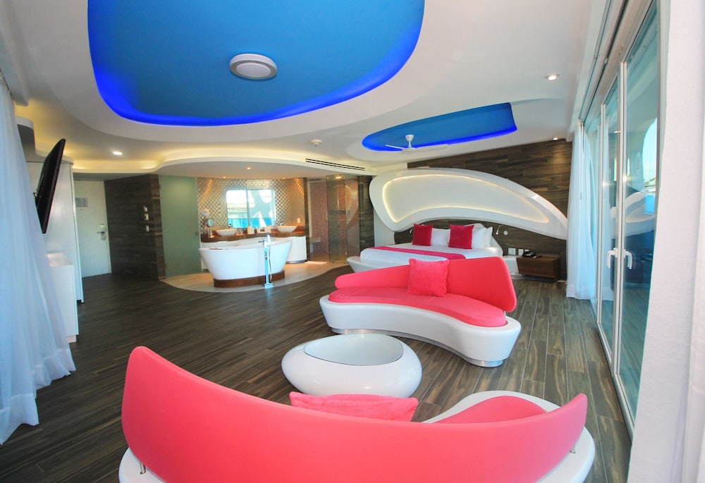 the carmen hotel ocean front