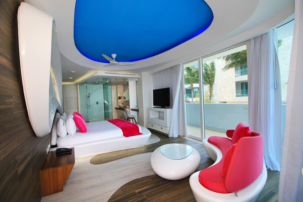 the carmen hotel ocean front