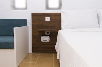 kissamia rooms next to night clubs