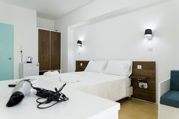 kissamia rooms next to night clubs