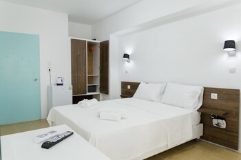 kissamia rooms next to night clubs