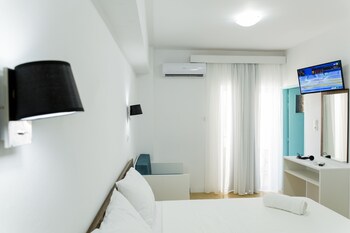 kissamia rooms next to night clubs
