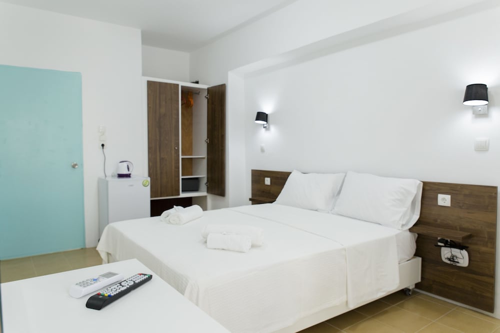 kissamia rooms next to night clubs