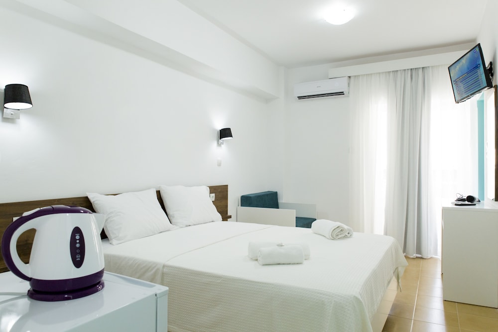 kissamia rooms next to night clubs