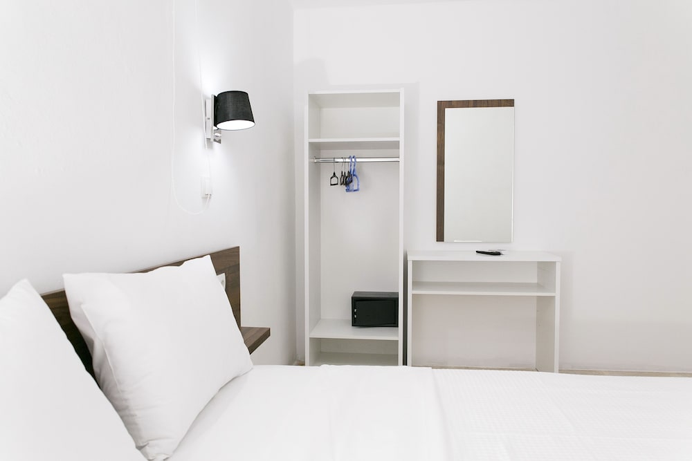 kissamia rooms next to night clubs