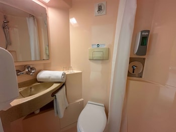 premiere classe saintes