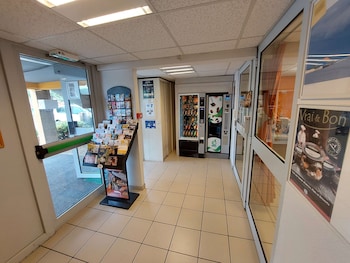 premiere classe saintes