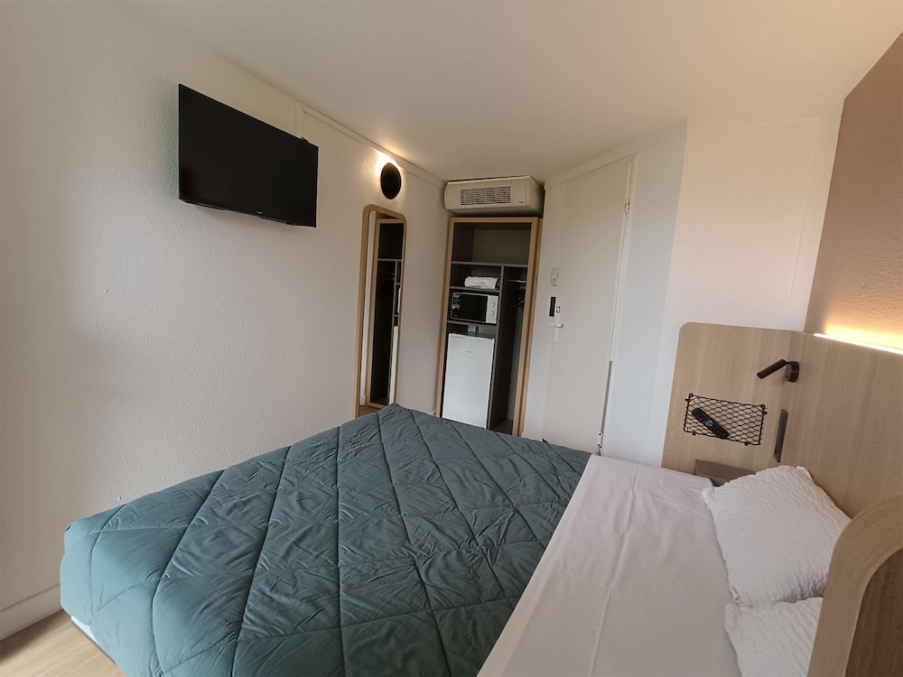 premiere classe saintes