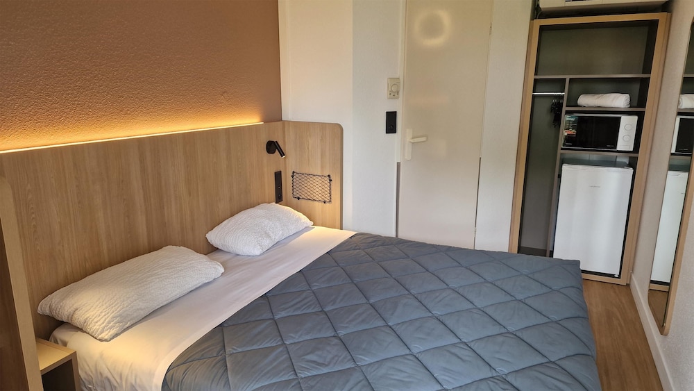 premiere classe saintes