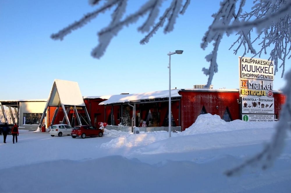 kuukkeli log houses aurora resort