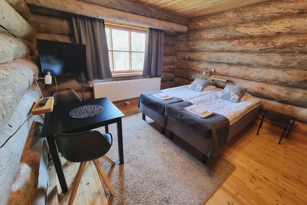 kuukkeli log houses aurora resort