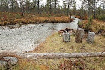 kuukkeli log houses aurora resort