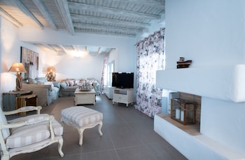 aelia paros villas