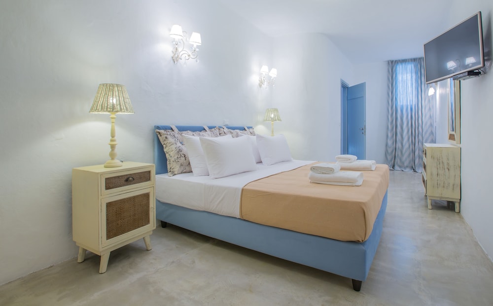 aelia paros villas