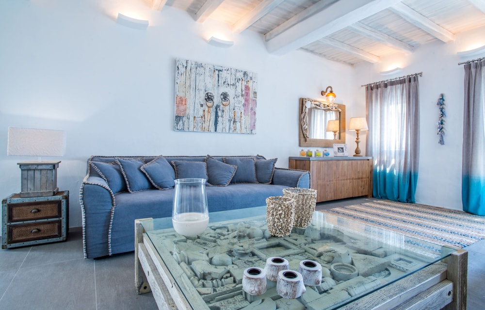 aelia paros villas