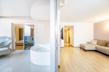 lonicera resort and spa hotel