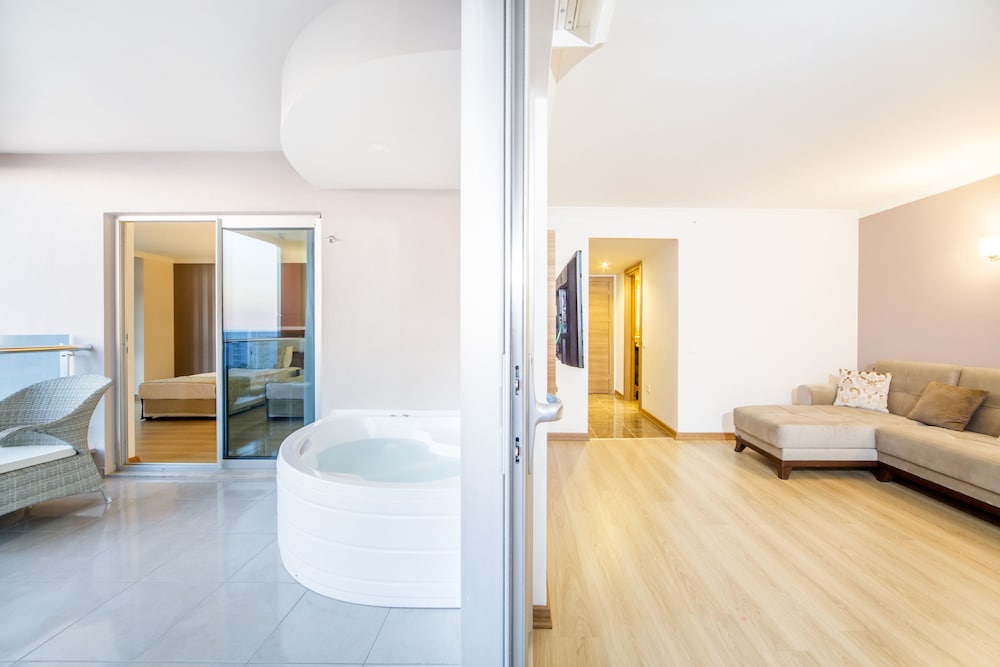 lonicera resort and spa hotel