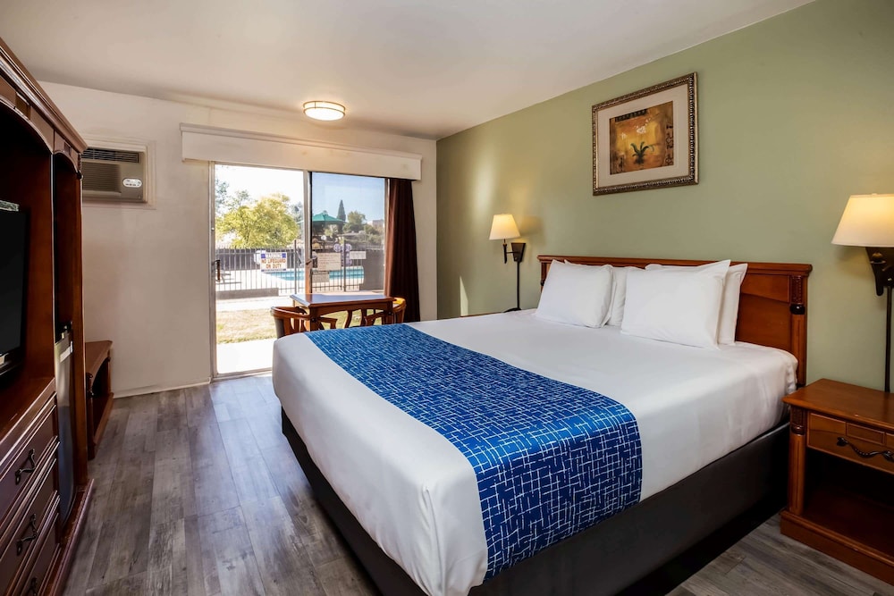 econo lodge