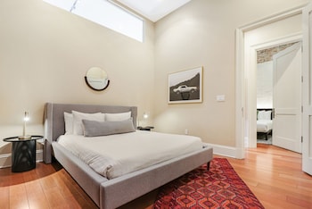 roami at factors row