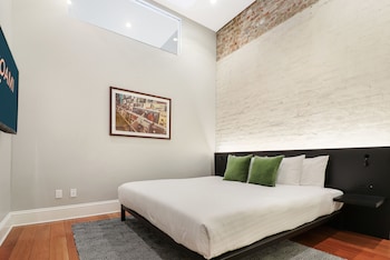 roami at factors row